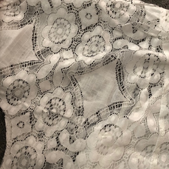 ASOS Vila Petite Lace 3/4 Sleeve Top in White - Picture 9 of 10